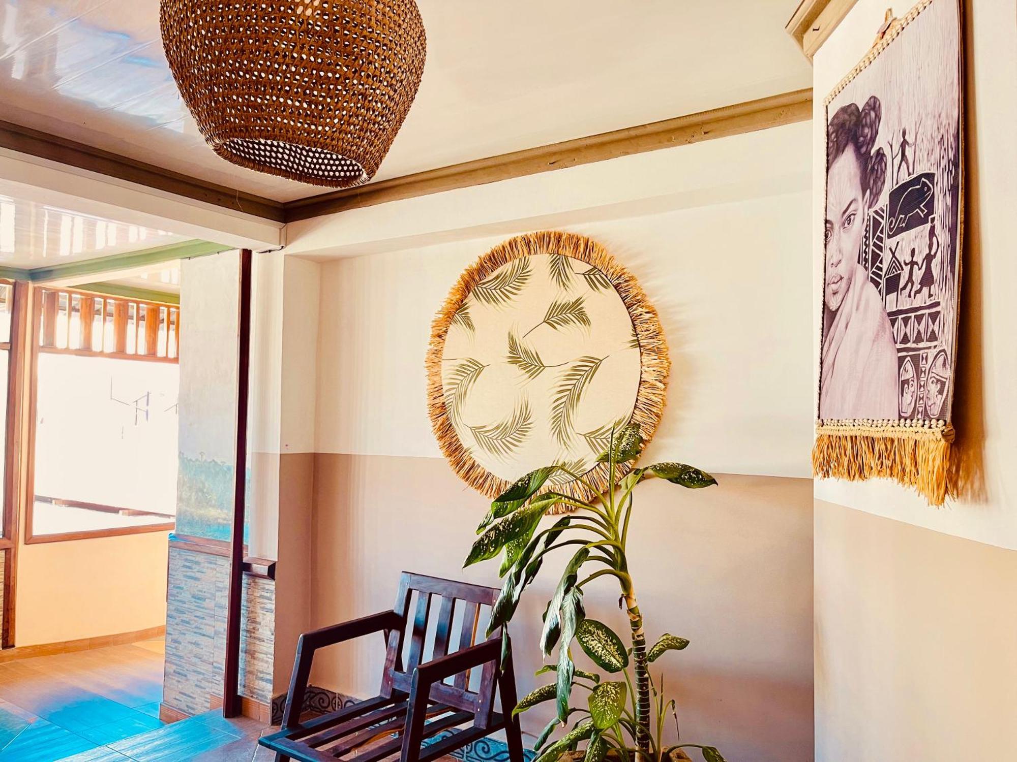 Le Nouvel Eden Hotel Toliara Bagian luar foto