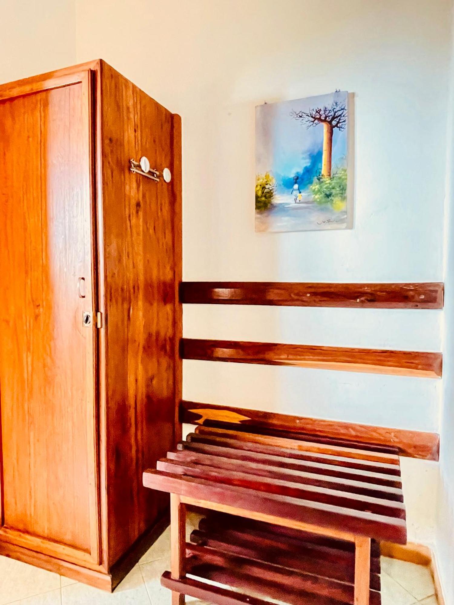 Le Nouvel Eden Hotel Toliara Bagian luar foto