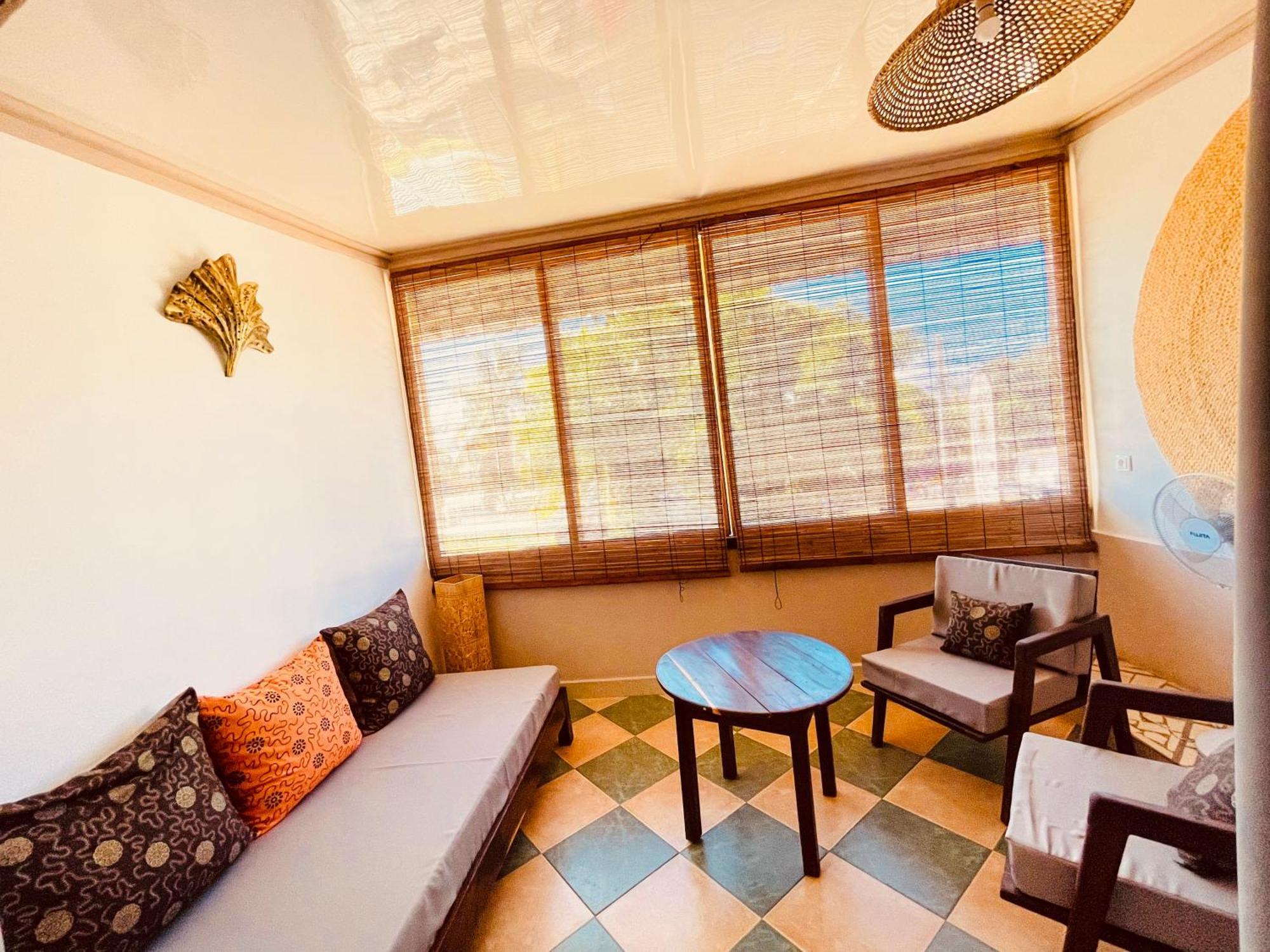 Le Nouvel Eden Hotel Toliara Bagian luar foto