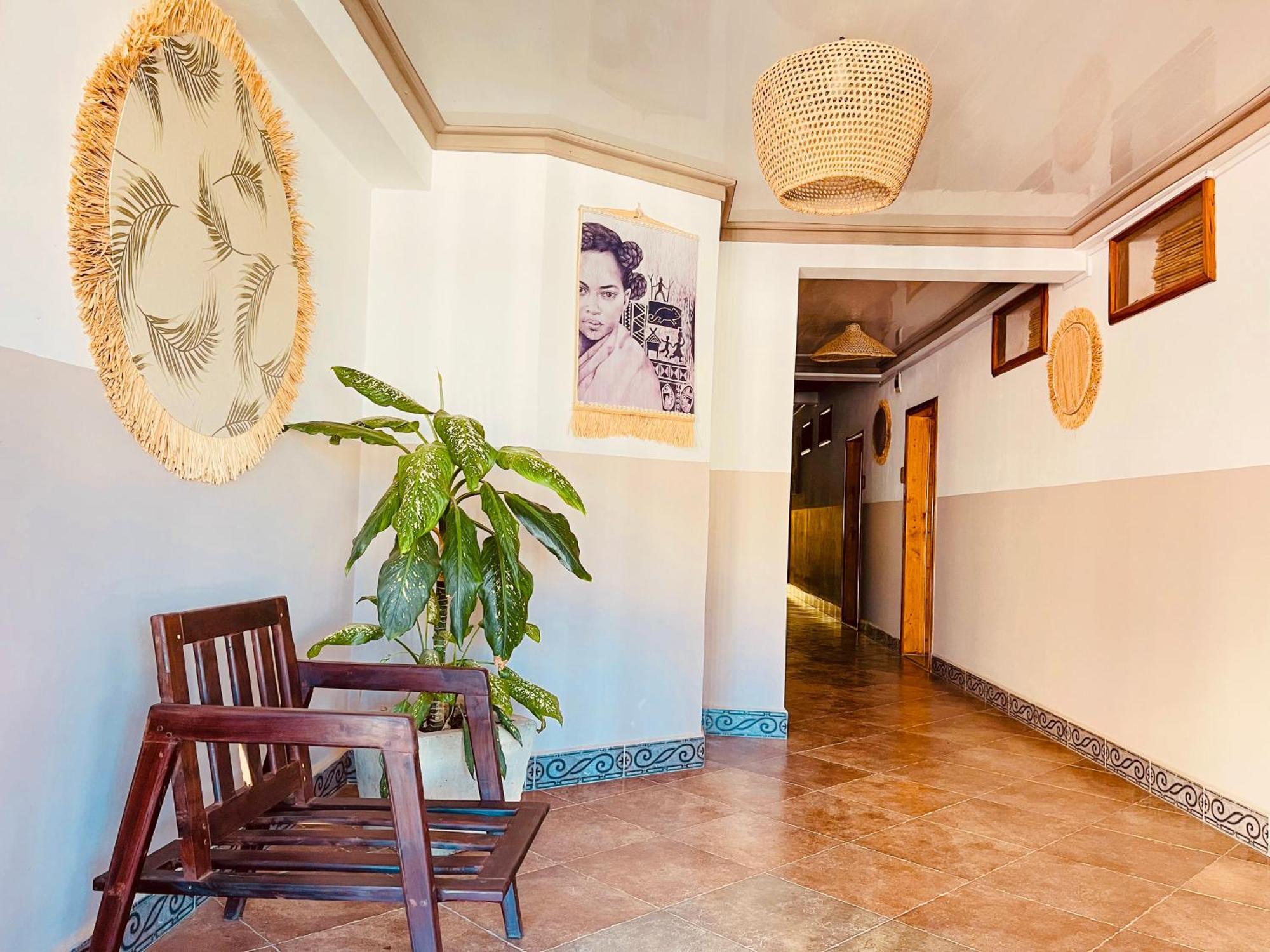 Le Nouvel Eden Hotel Toliara Bagian luar foto